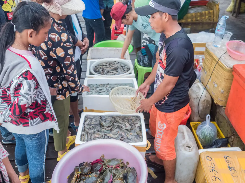 crab market in Kep