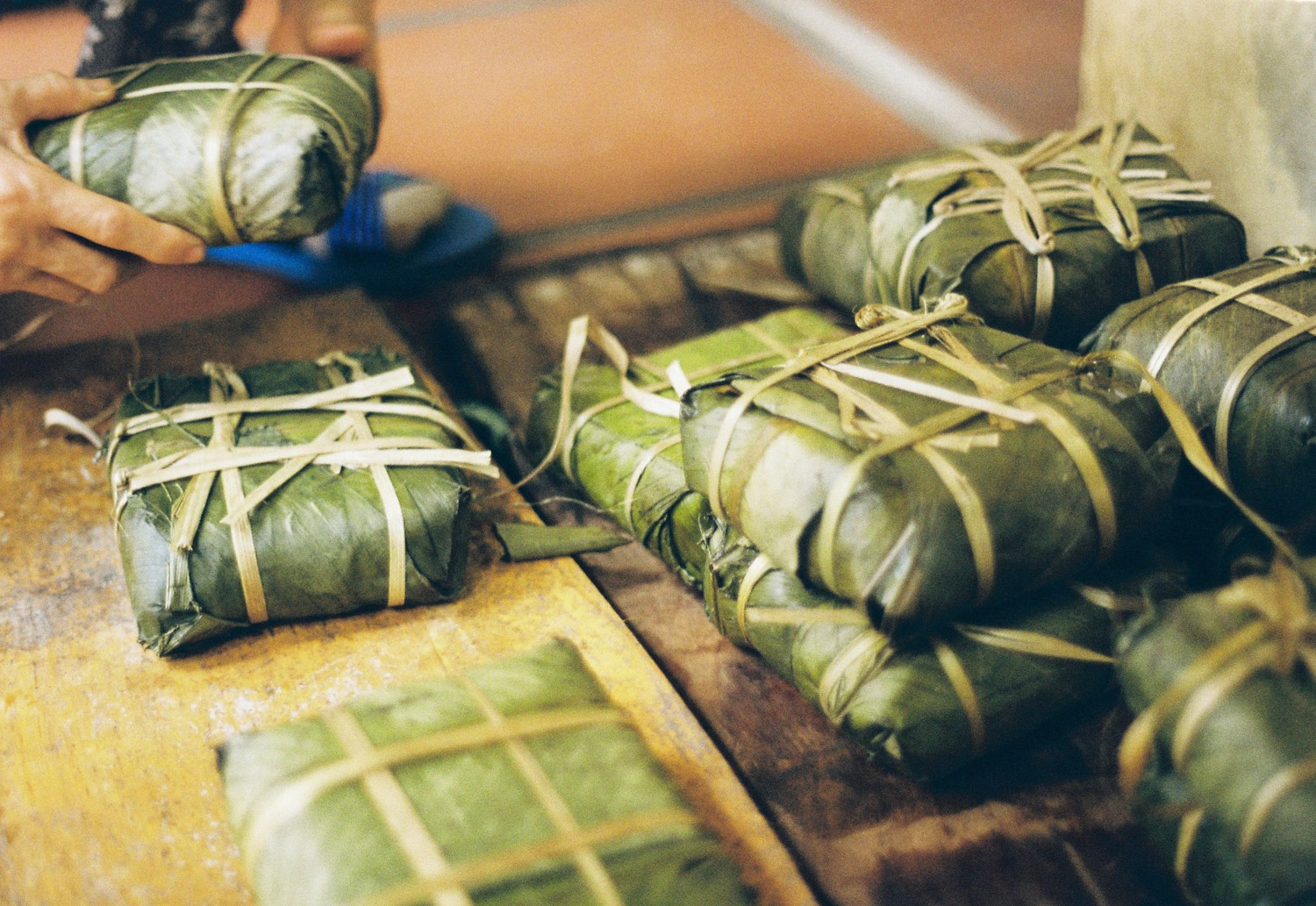 banh chung wrapped