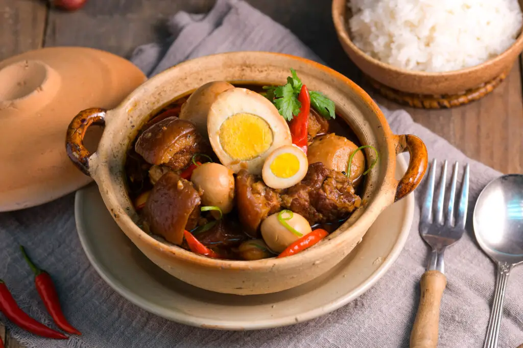 Eggs and fatty meat - Traditional dishes for Tet holidays