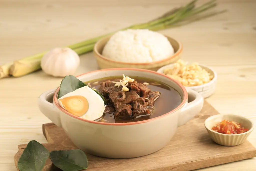 rawon Indonesian black beef soup