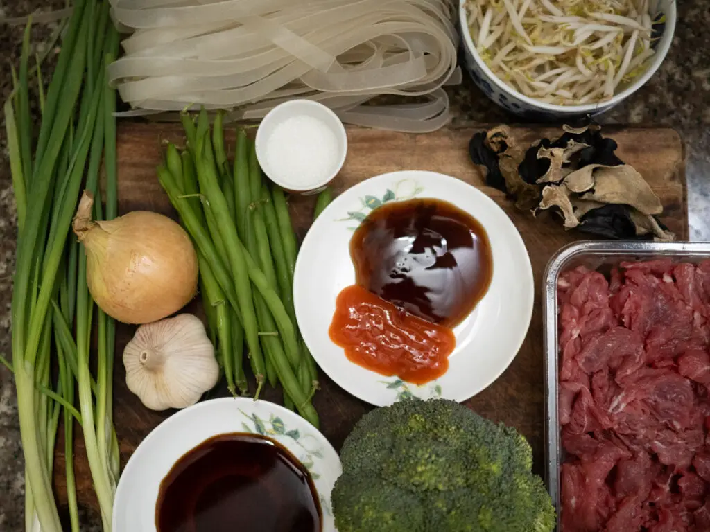 Ingredients for Vietnamese Stir-fried noodles
