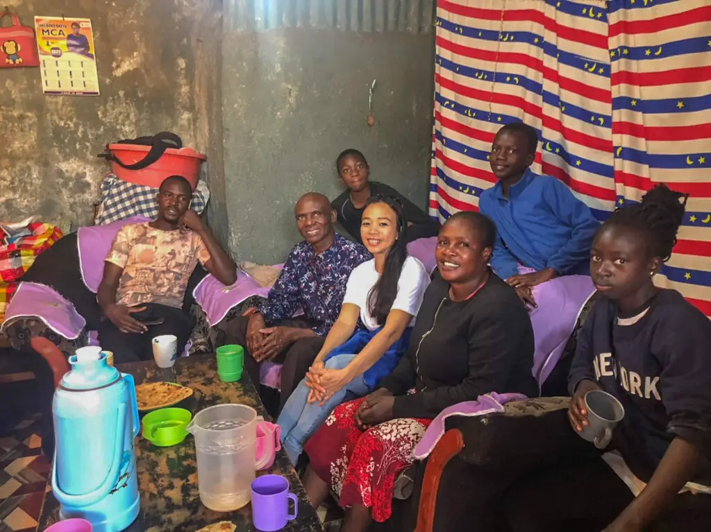 kibera slums family